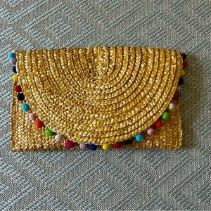 Tuckernuck straw clutch